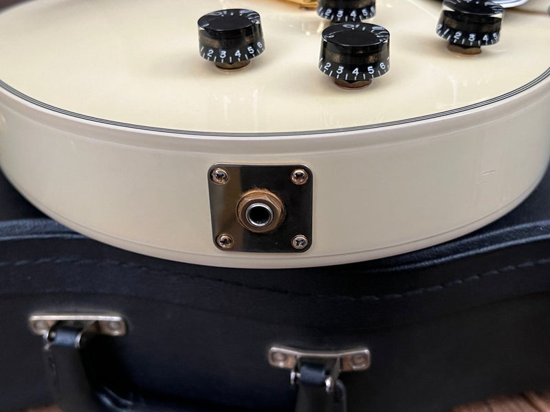 SOLD - Gibson Les Paul Custom 2008 Custom Shop Alpine White - Mahar's Vintage Guitars