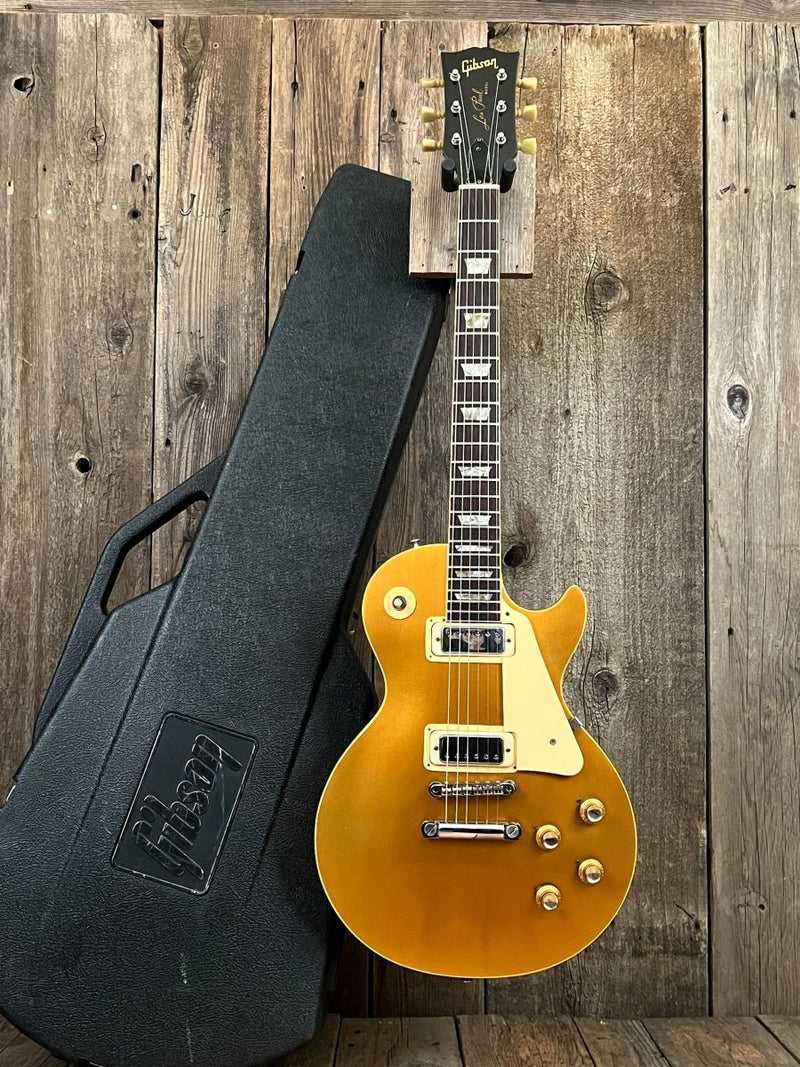 SOLD - Gibson Les Paul Deluxe 1974 Goldtop - Mahar's Vintage Guitars