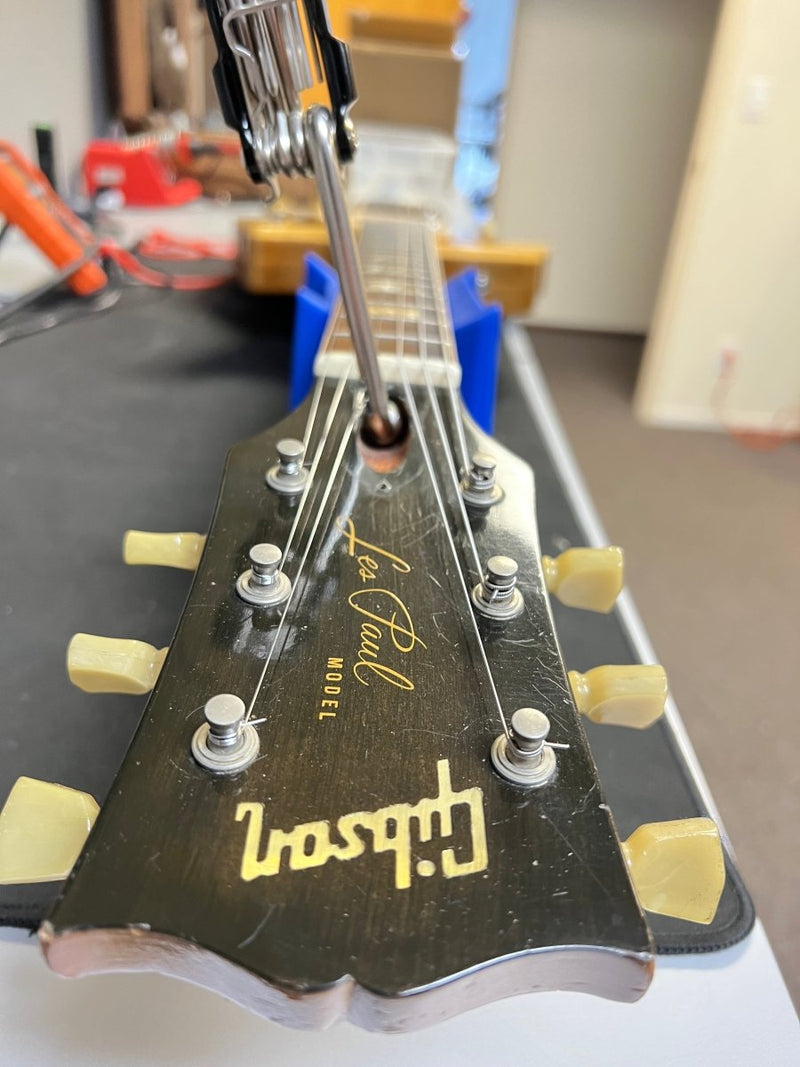 SOLD - Gibson Les Paul Deluxe 1974 Goldtop - Mahar's Vintage Guitars
