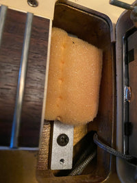 SOLD - Gibson Les Paul Deluxe Goldtop 1969 One Piece Body - Mahar's Vintage Guitars