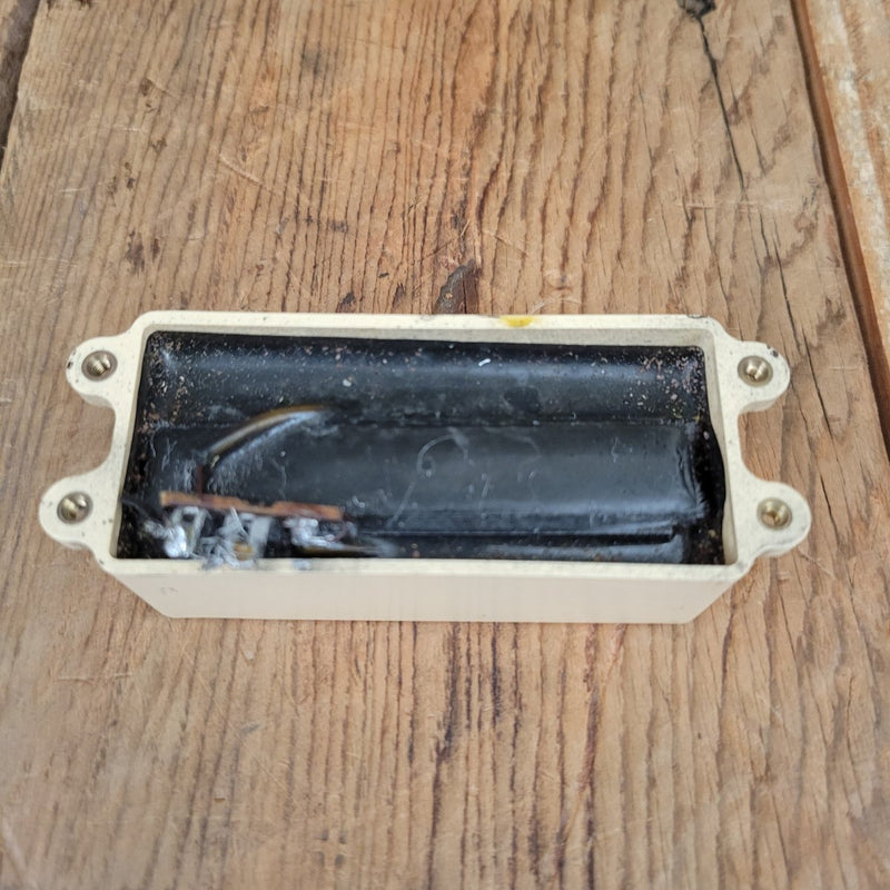 SOLD - Gibson Les Paul Signature Pickup Neck Position 1970's - Mahar's Vintage Guitars