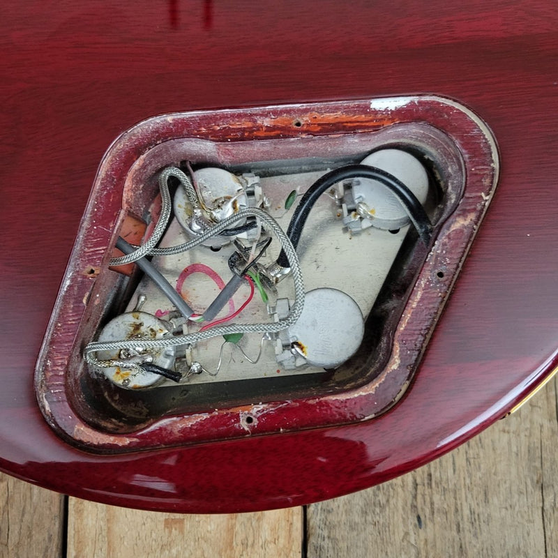 SOLD - Gibson Les Paul Studio Wine Red - 1997 - Mahar's Vintage Guitars
