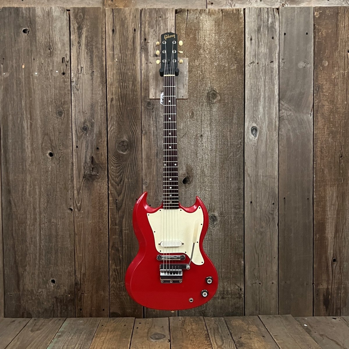 SOLD - Gibson SG Melody Maker 1967 Cardinal Red - Mahar's Vintage Guitars