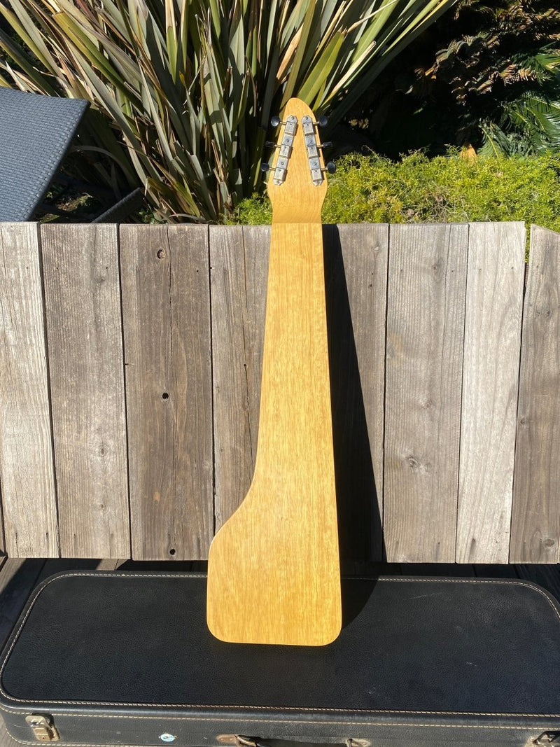 SOLD - Gibson Skylark Lap Steel Korina 1964 - Mahar's Vintage Guitars