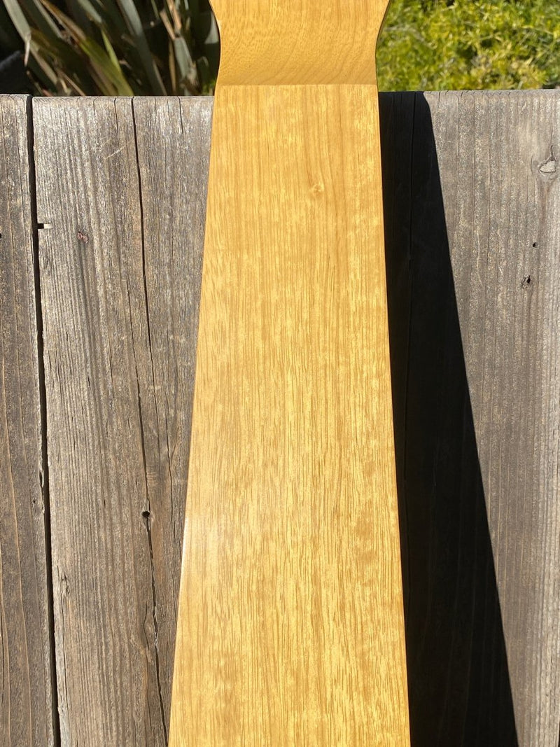 SOLD - Gibson Skylark Lap Steel Korina 1964 - Mahar's Vintage Guitars
