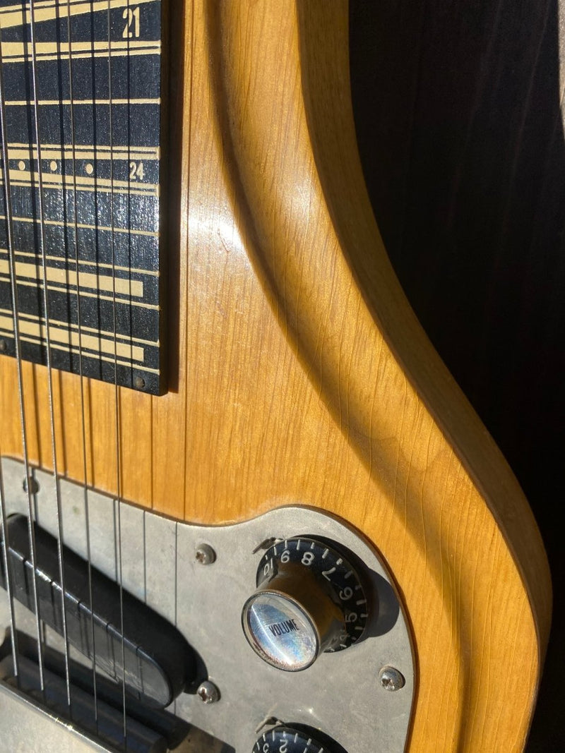 SOLD - Gibson Skylark Lap Steel Korina 1964 - Mahar's Vintage Guitars