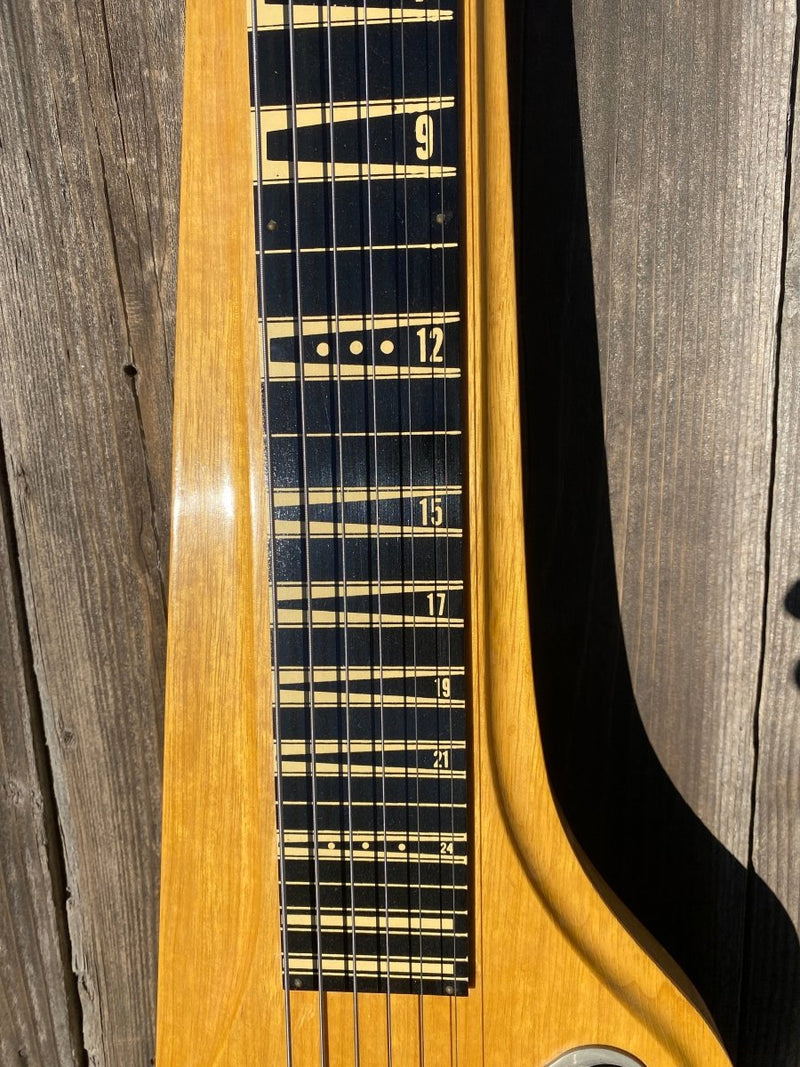 SOLD - Gibson Skylark Lap Steel Korina 1964 - Mahar's Vintage Guitars