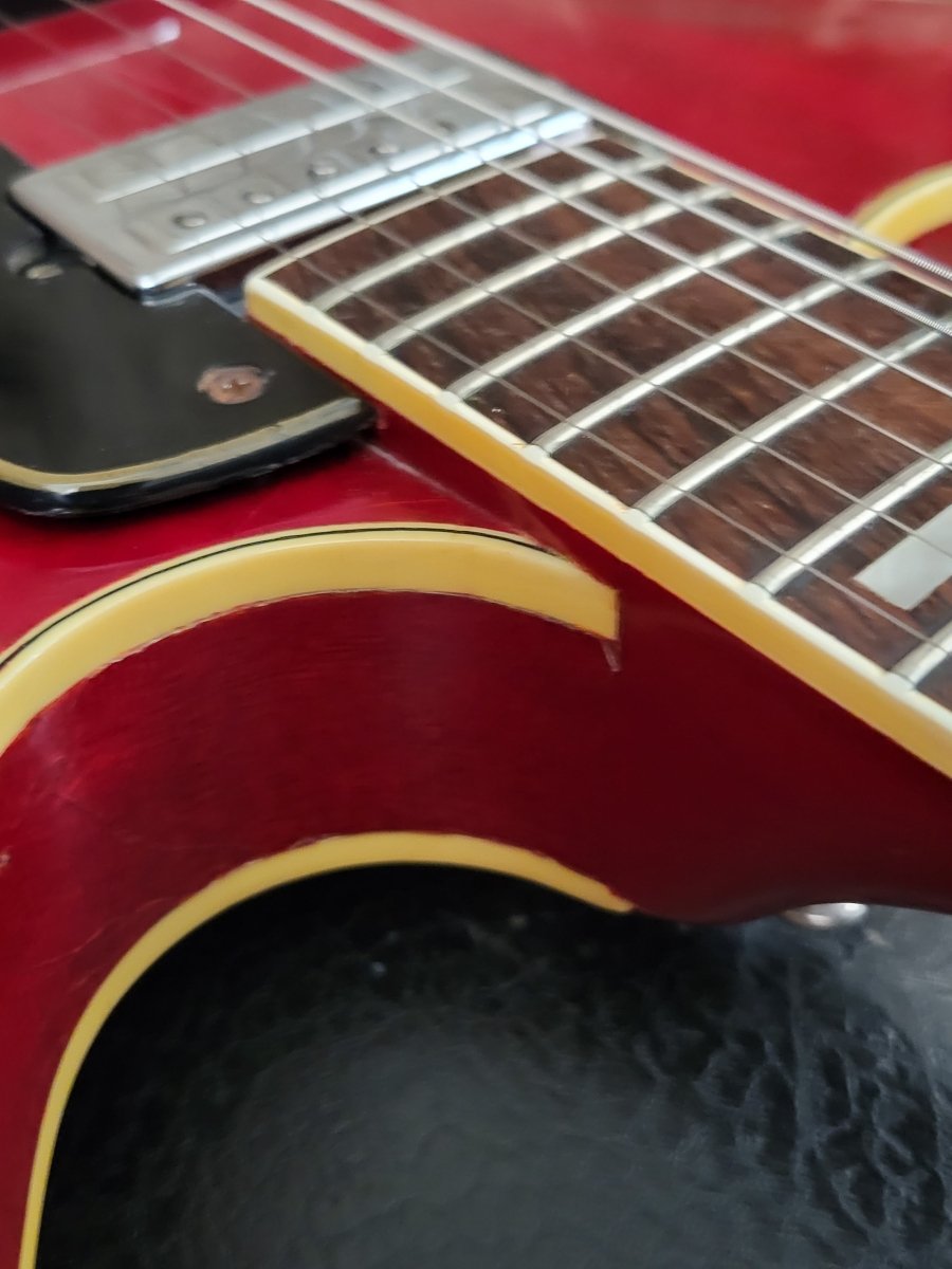 SOLD - Guild Starfire V Cherry Red 1969 - Mahar's Vintage Guitars