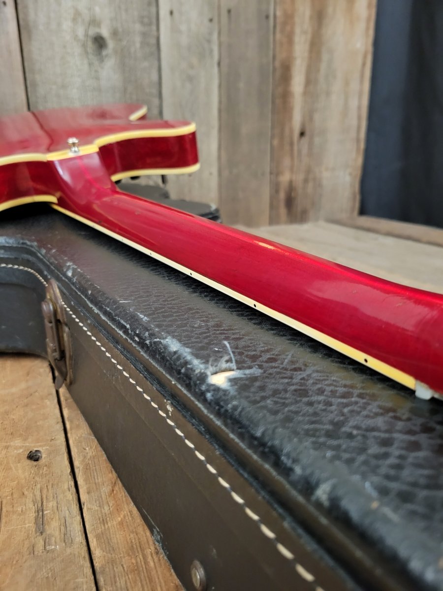 SOLD - Guild Starfire V Cherry Red 1969 - Mahar's Vintage Guitars
