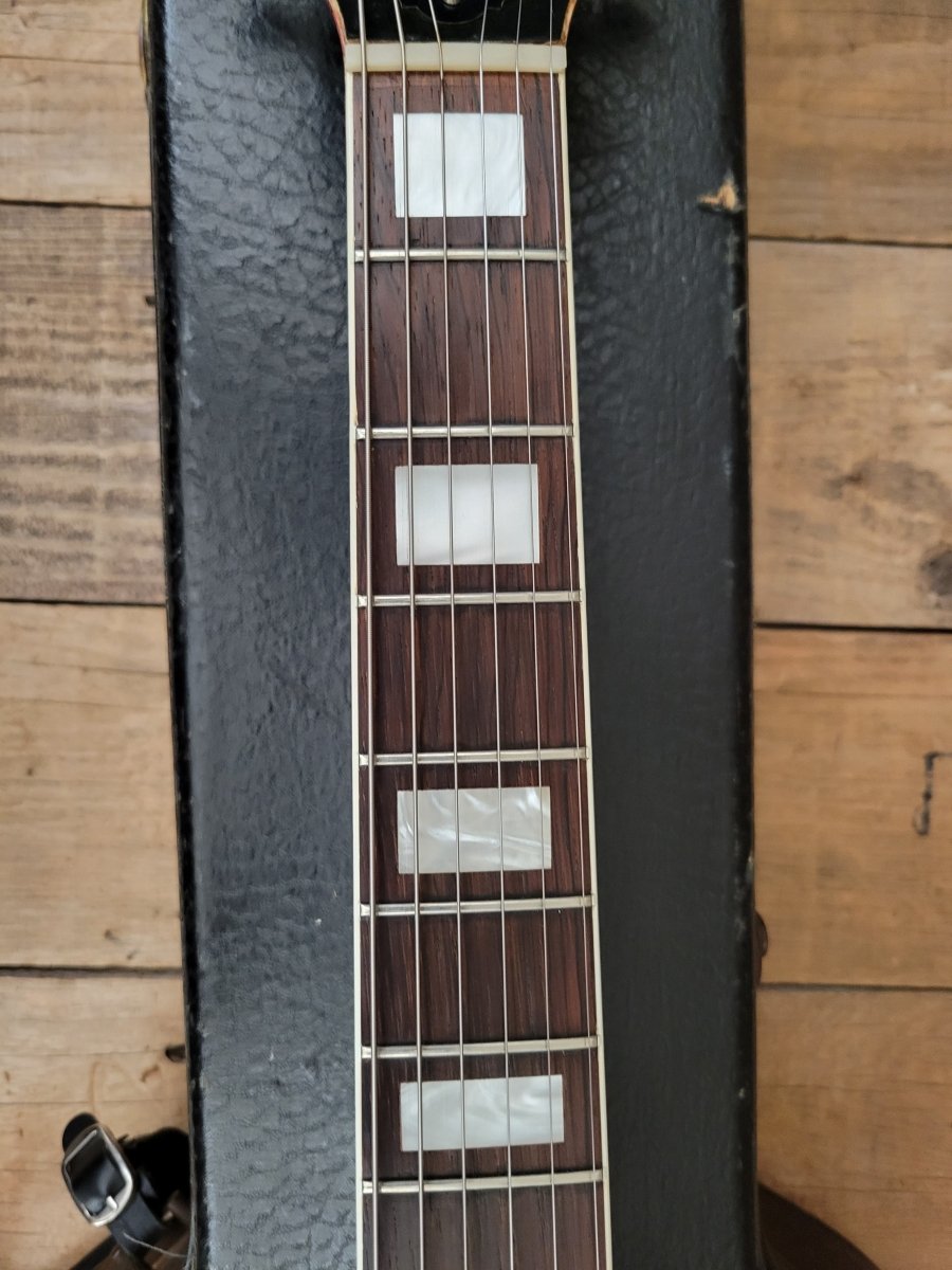 SOLD - Guild Starfire V Cherry Red 1969 - Mahar's Vintage Guitars