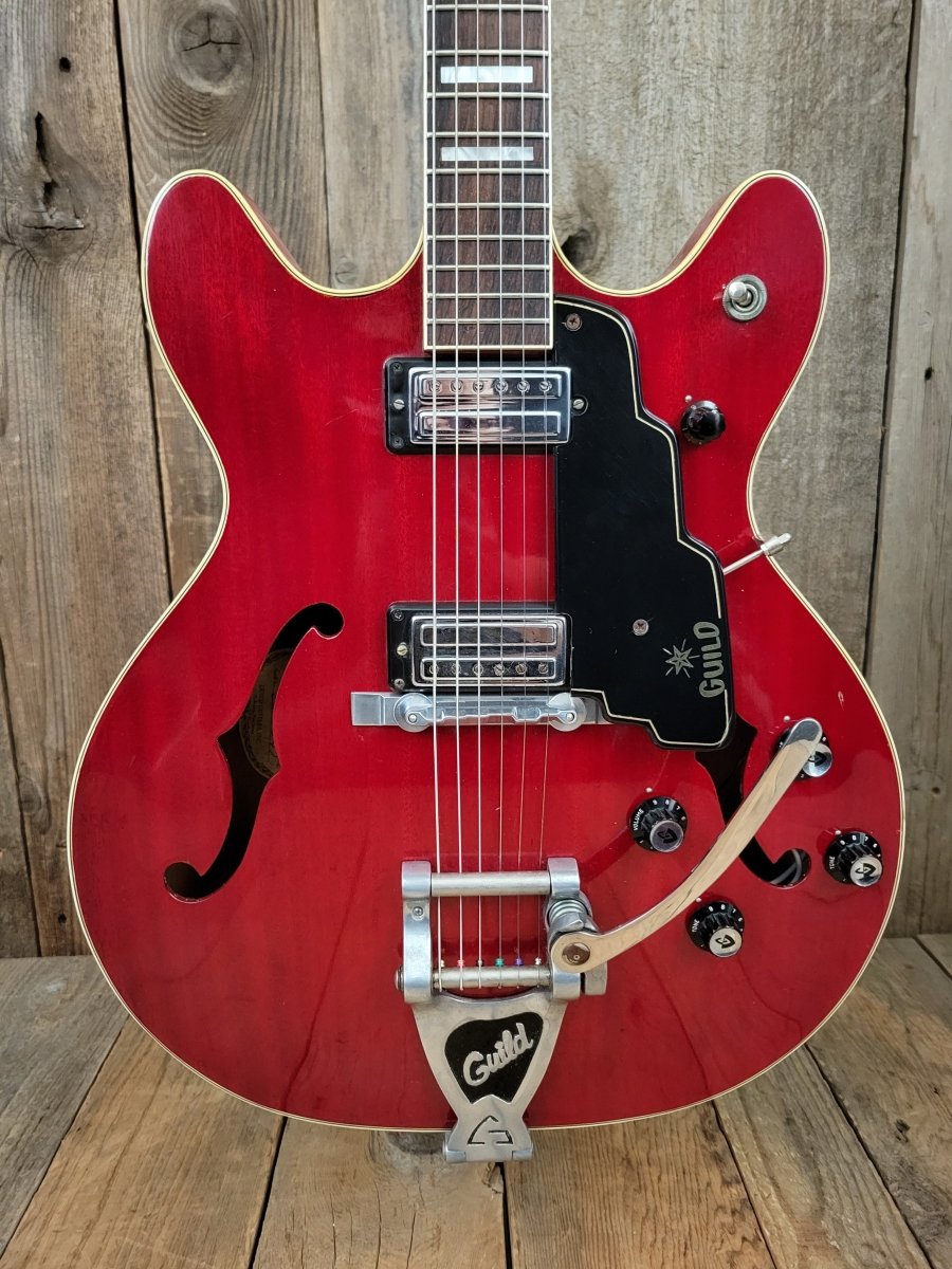 SOLD - Guild Starfire V Cherry Red 1969 - Mahar's Vintage Guitars