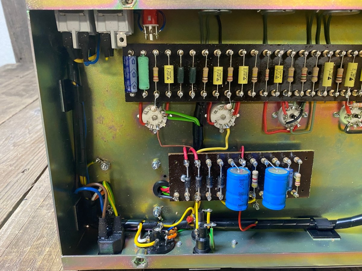 ギター HIWATT CUSTOM TUBE OVERDRIVE また、歪みが変っている HIWATT CUSTOM TUBE OVERDRIVE : NO