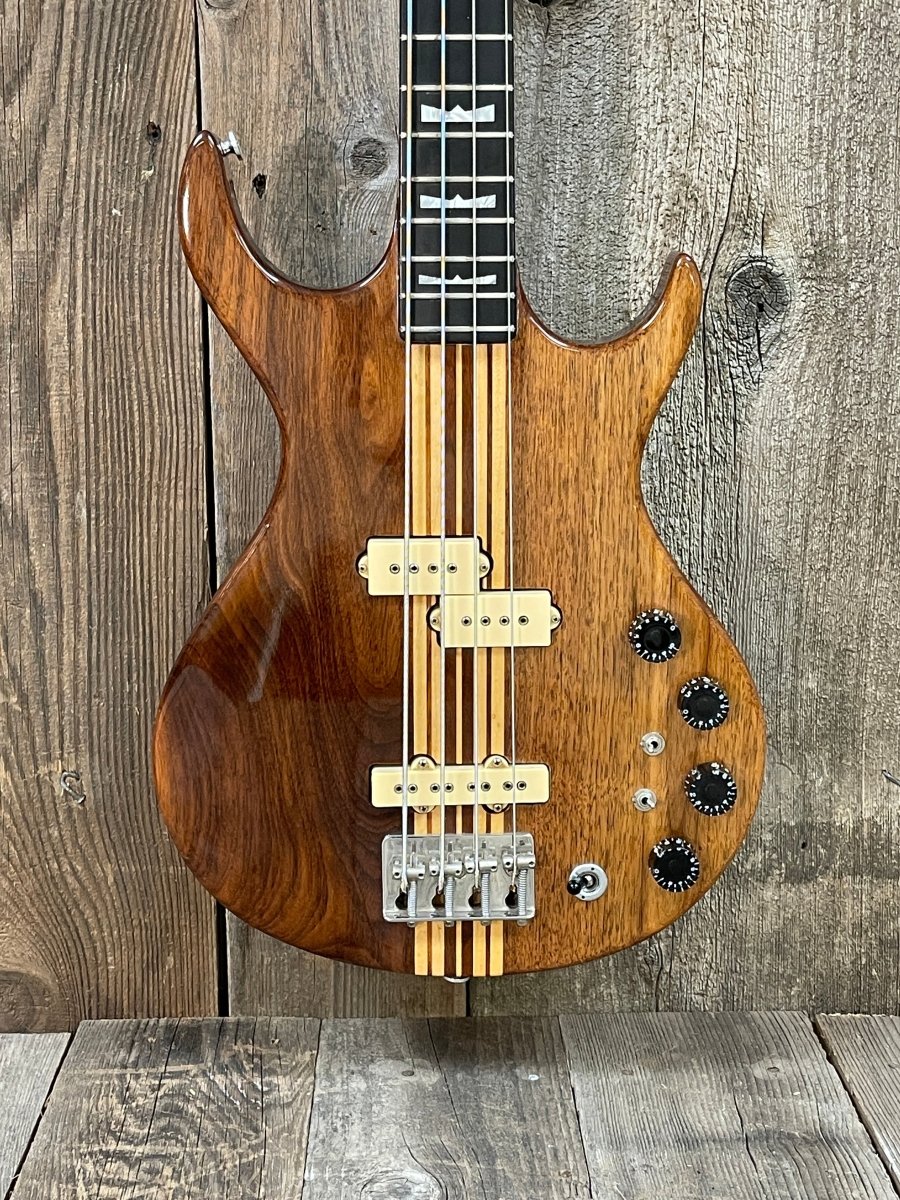SOLD - Kramer DMZ 5000 Bass 1979 All Original - Mahar's Vintage Guitars