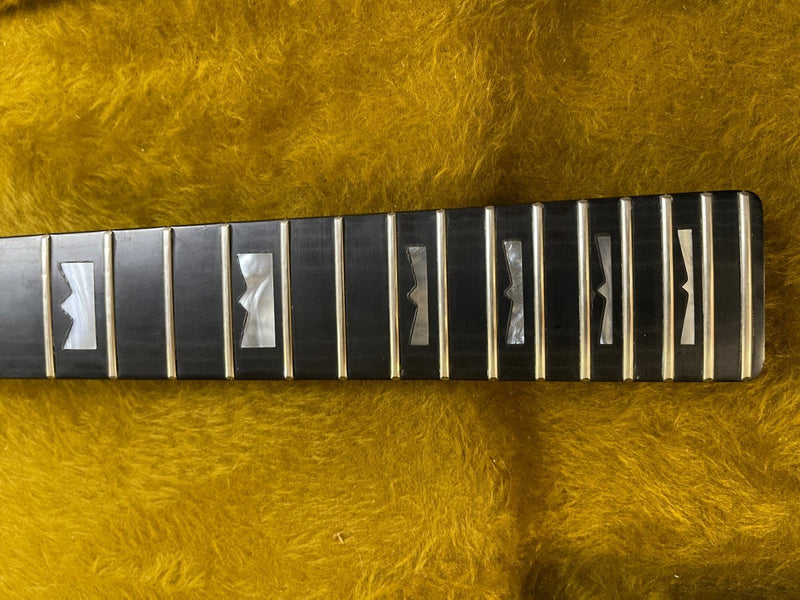 SOLD - Kramer DMZ 6000 G 1981 Aluminum Neck Electric Guitar - Mahar's Vintage Guitars