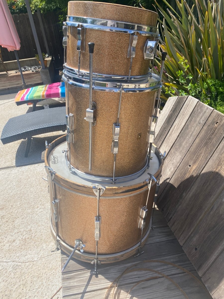 SOLD - Ludwig Drum Shell Kit Club Date 1965 Champagne Sparkle Keystone Incomplete - Mahar's Vintage Guitars