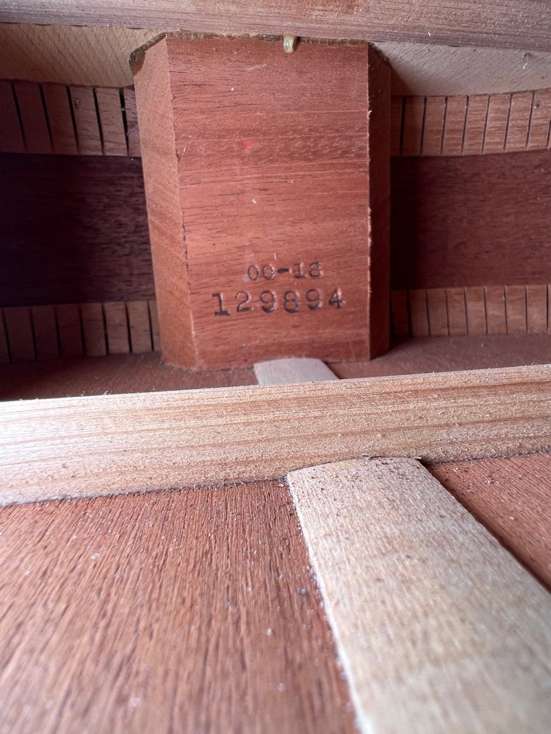 SOLD - Martin 00 - 18 1953 - Mahar's Vintage Guitars