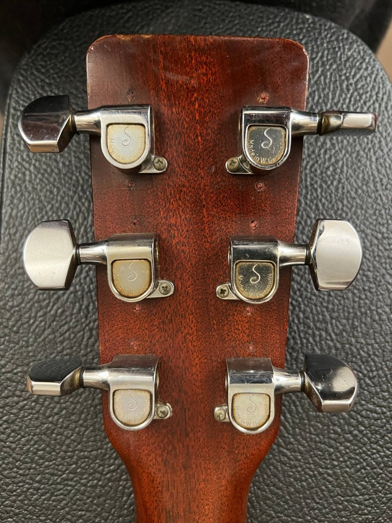 SOLD - Martin 000 - 18 1971 - Mahar's Vintage Guitars