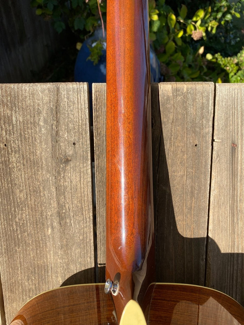 SOLD - Martin 000 - 28EC Eric Clapton Signature 1998 - Mahar's Vintage Guitars