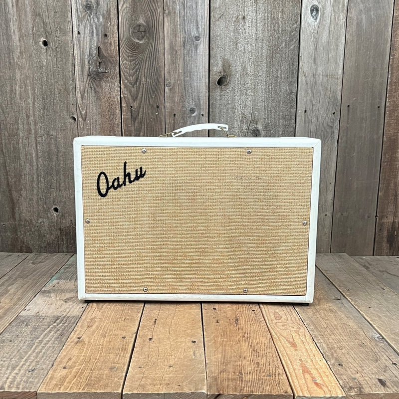 SOLD - Oahu by Valco Guitar Amplifier with Tremolo 1964 Like Supro 1624T 6424 - Mahar's Vintage Guitars