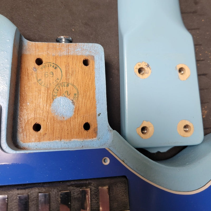SOLD - Ovation Breadwinner 1973 Sky Blue Lyrachord finish - Mahar's Vintage Guitars