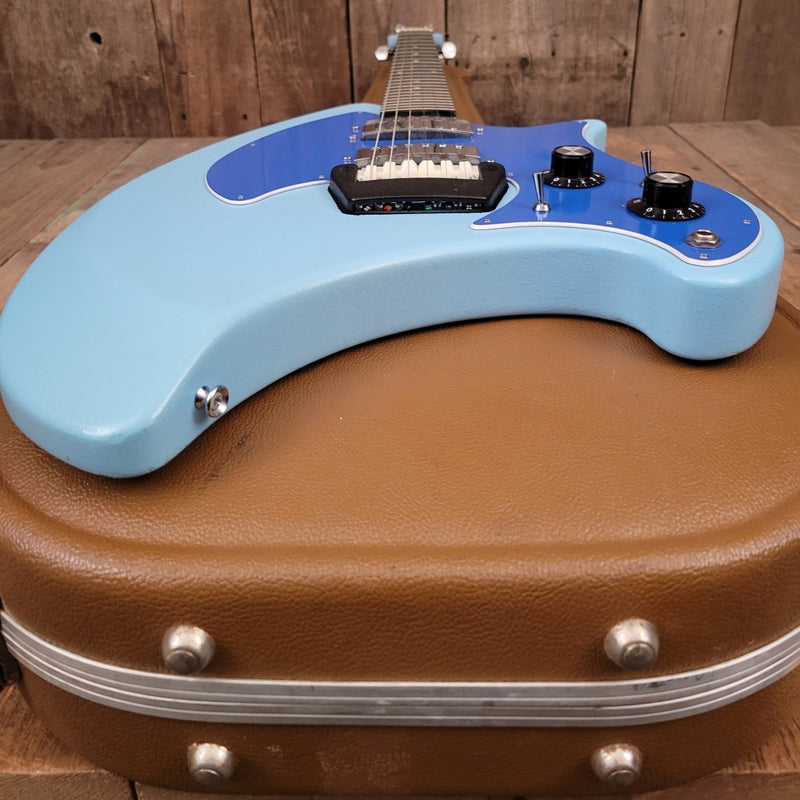 SOLD - Ovation Breadwinner 1973 Sky Blue Lyrachord finish - Mahar's Vintage Guitars
