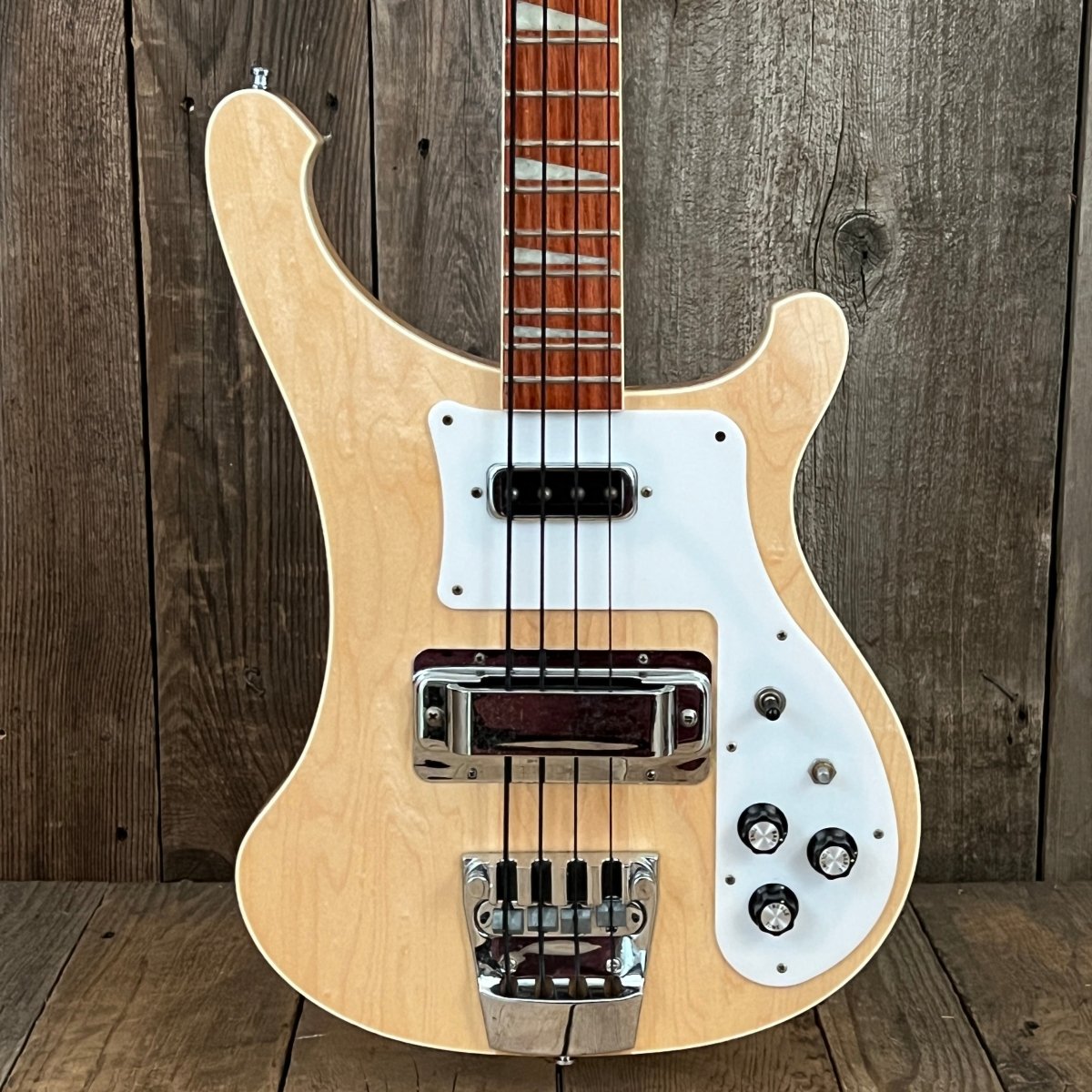 SOLD - Rickenbacker 4003 Bass Mapleglo 2006 - Mahar's Vintage Guitars