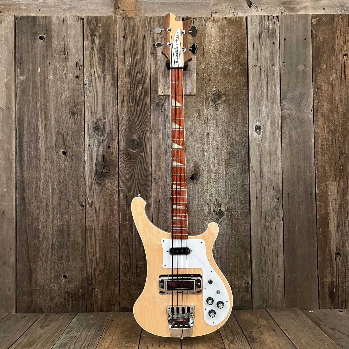 SOLD - Rickenbacker 4003 Bass Mapleglo 2006 - Mahar's Vintage Guitars