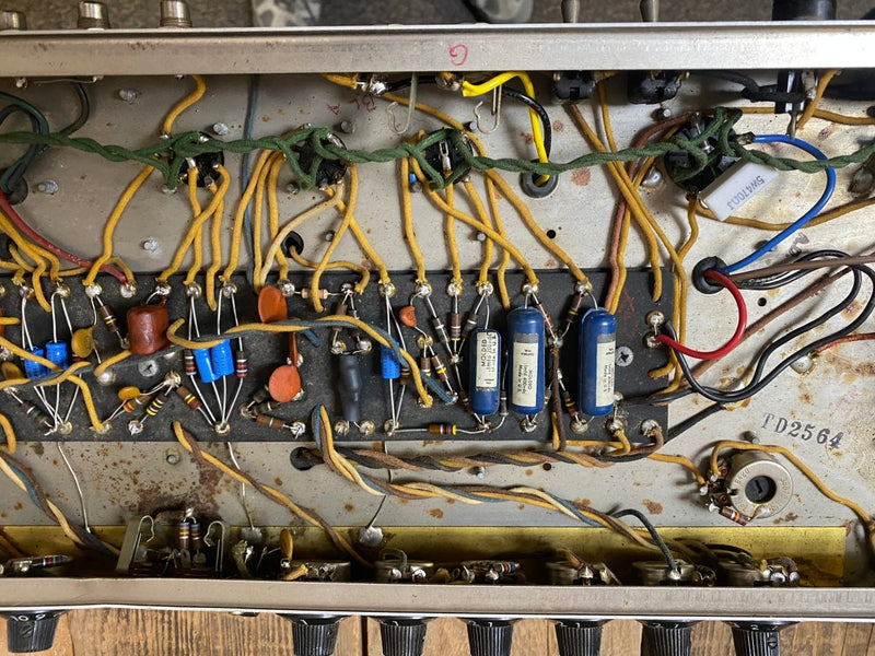 Sold - Sell us yours! - Fender AA763 Vibroverb 1964 FEIC Pre CBS Blackpanel - Mahar's Vintage Guitars
