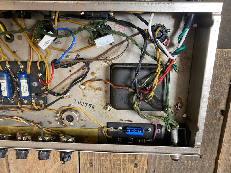 Sold - Sell us yours! - Fender AA763 Vibroverb 1964 FEIC Pre CBS Blackpanel - Mahar's Vintage Guitars