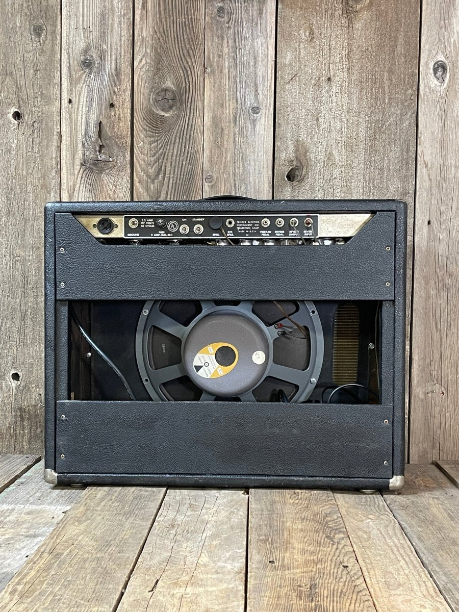 Sold - Sell us yours! - Fender AA763 Vibroverb 1964 FEIC Pre CBS