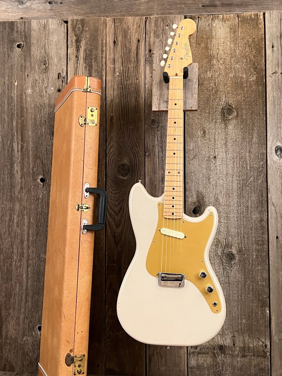 Sold! SELL US YOURS! Fender Musicmaster Gold Guard 1959 - Mahar's Vintage Guitars