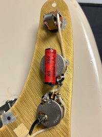 Sold! SELL US YOURS! Fender Musicmaster Gold Guard 1959 - Mahar's Vintage Guitars