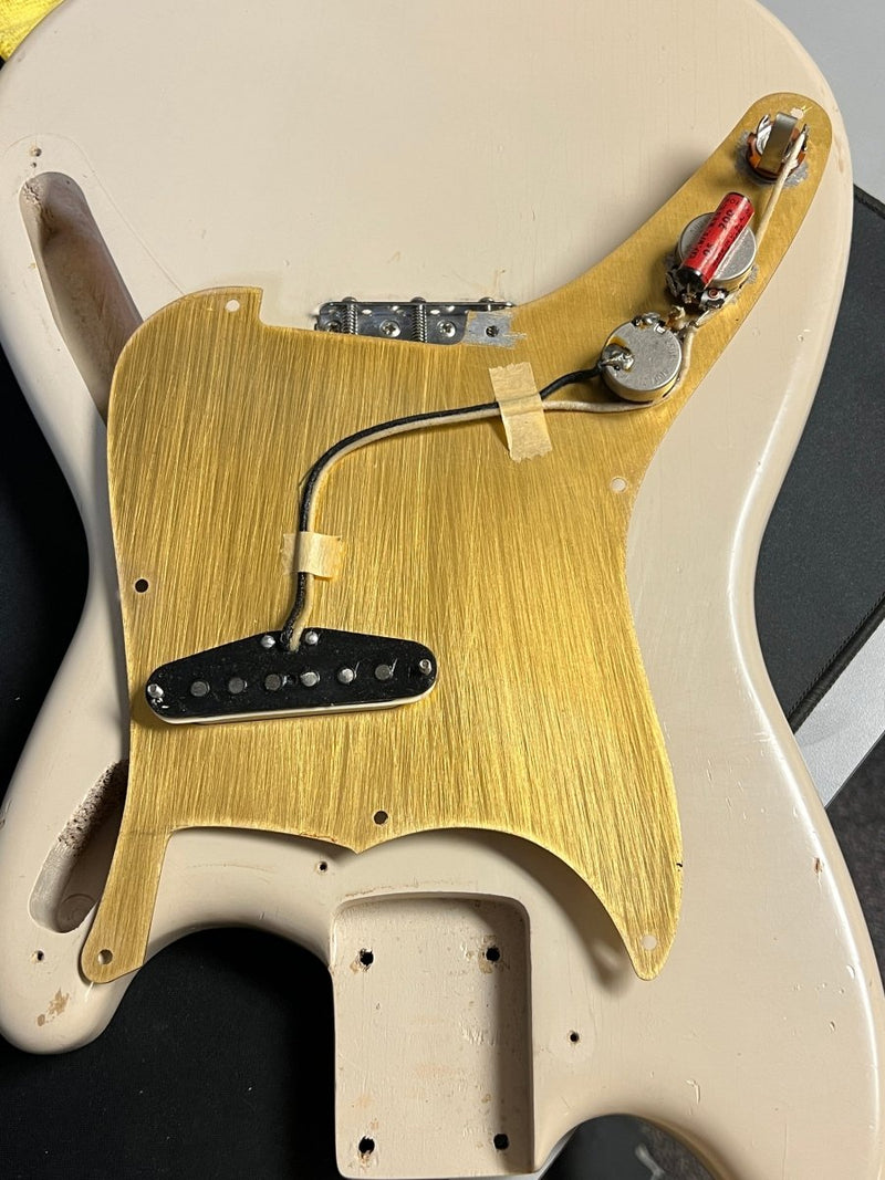 Sold! SELL US YOURS! Fender Musicmaster Gold Guard 1959 - Mahar's Vintage Guitars