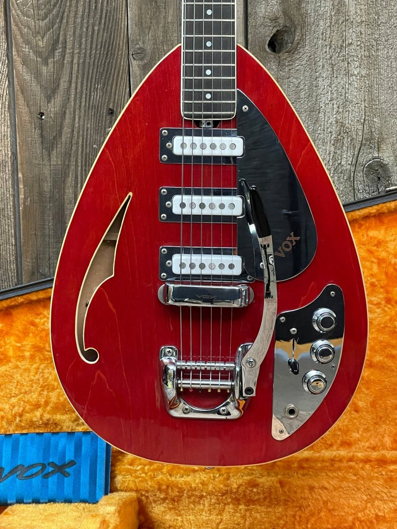 SOLD - Sell us yours! Vox Mark VI Acoustic electric 1960s 1966 - Mahar's Vintage Guitars
