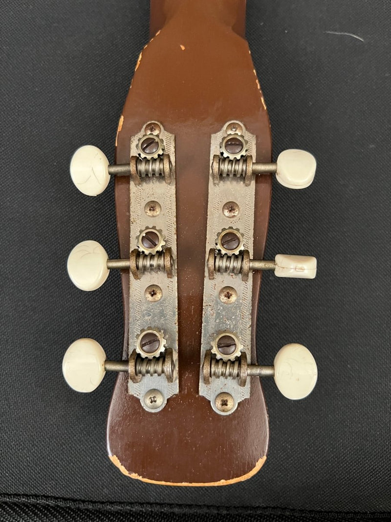 SOLD - Silvertone U1 1304 1961 Danelectro Coke Bottle Headstock - Mahar's Vintage Guitars