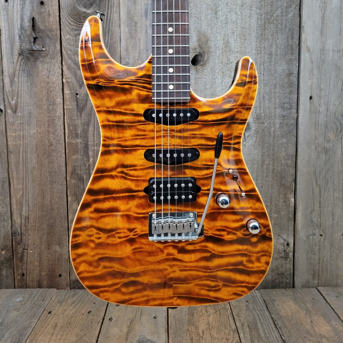 ギター Suhr Standard-Chambered Bengal Quilt SOLD - Suhr Carve Top Standard Brazilian Fretboard Bengal