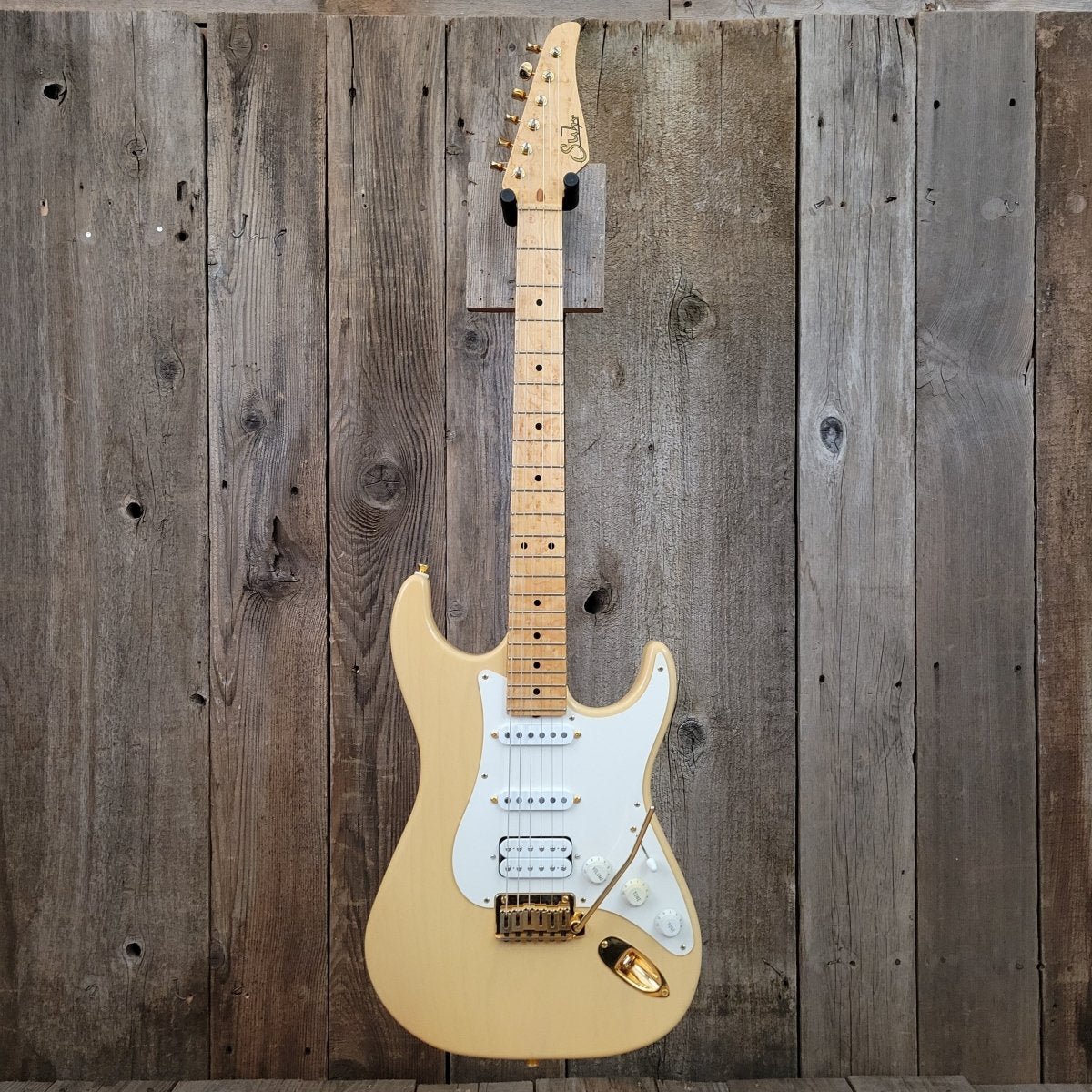 Sold - Suhr Standard Swamp Ash 2001 - Mahar's Vintage Guitars