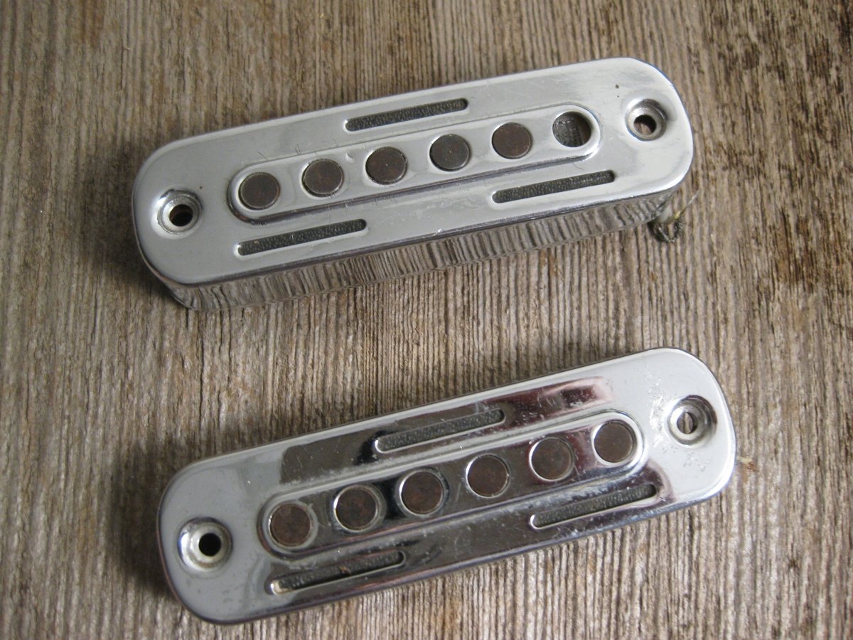 SOLD - Teisco Silvertone guitar pickup pair ET - 300 ET - 200 WG - 3L Vintage - Mahar's Vintage Guitars