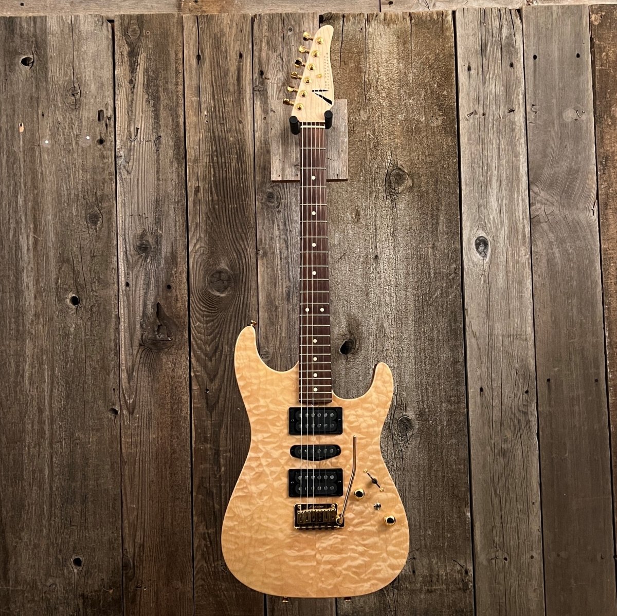 SOLD - Tom Anderson Hollow Drop Top Quilt Maple on Mahogany 2000 - Mahar's Vintage Guitars