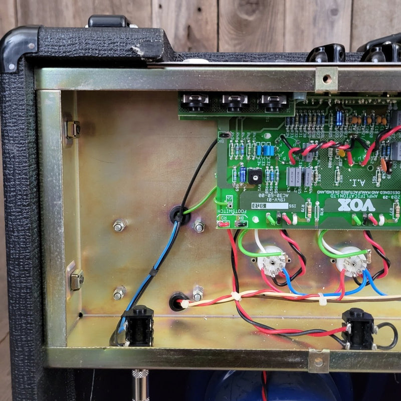 SOLD - Vox AC30/6 TB 3 Channel 30 - Watt 2x12" - 2004 - Mahar's Vintage Guitars
