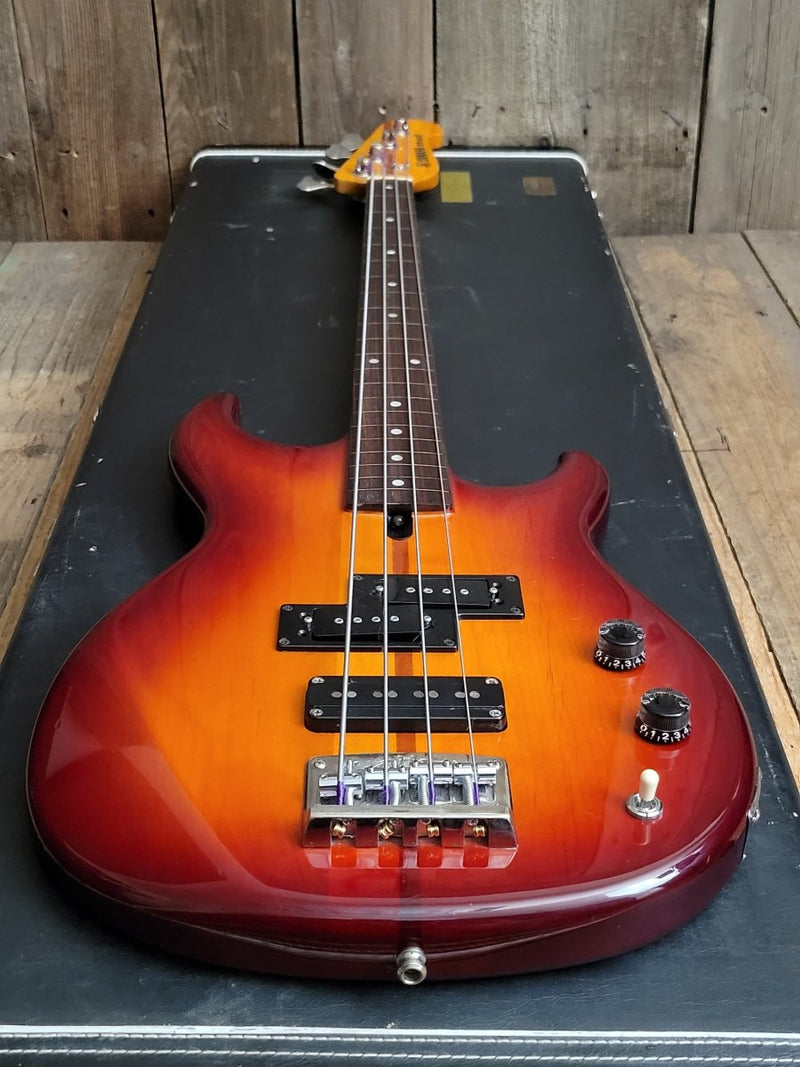 SOLD - Yamaha BB1000S Fretless Bass 1984 - Mahar's Vintage Guitars